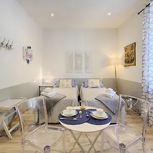 לינה וארוחת בוקר Vip